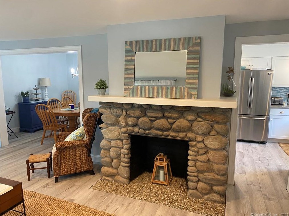49 Vincent Ave, Fenwick CT  06475-1948 exterior