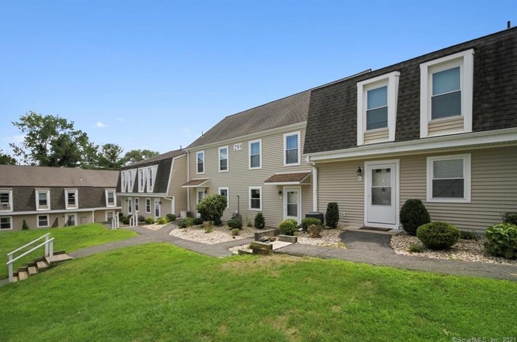 289 Brittany Farms Rd #e, New Britain, CT 06053