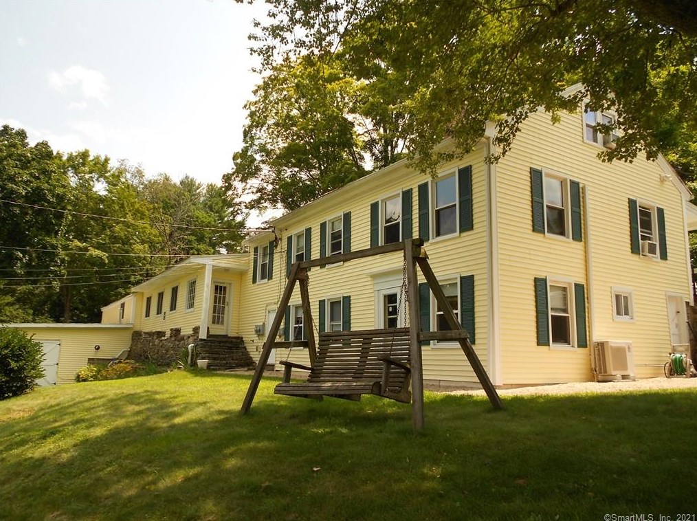 84-86 Spring St, Chester, CT 06412