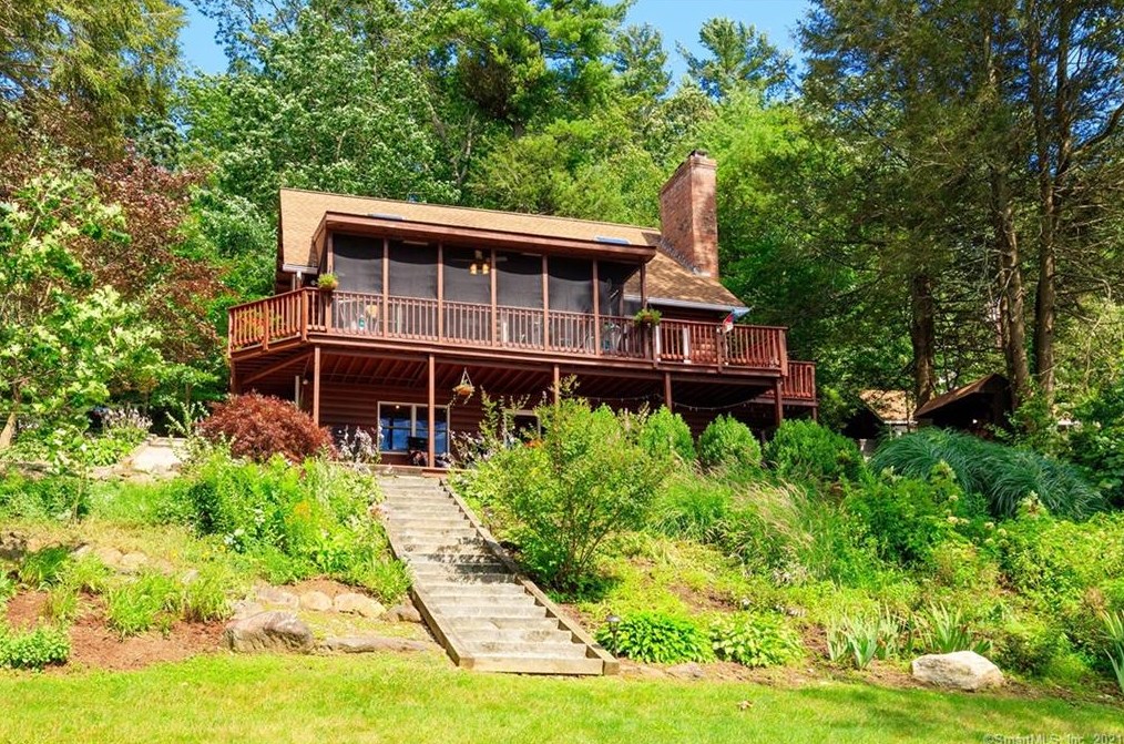 132 Indian Spring Rd, Woodstock, CT 06281-2608