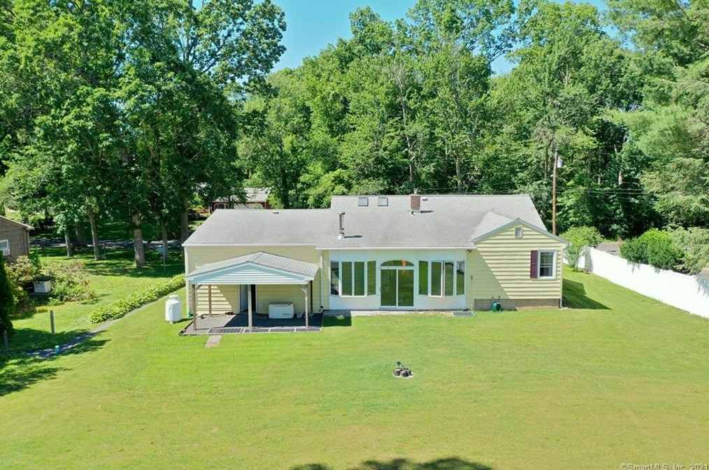 19 Nancy Ln, Middlefield, CT 06455