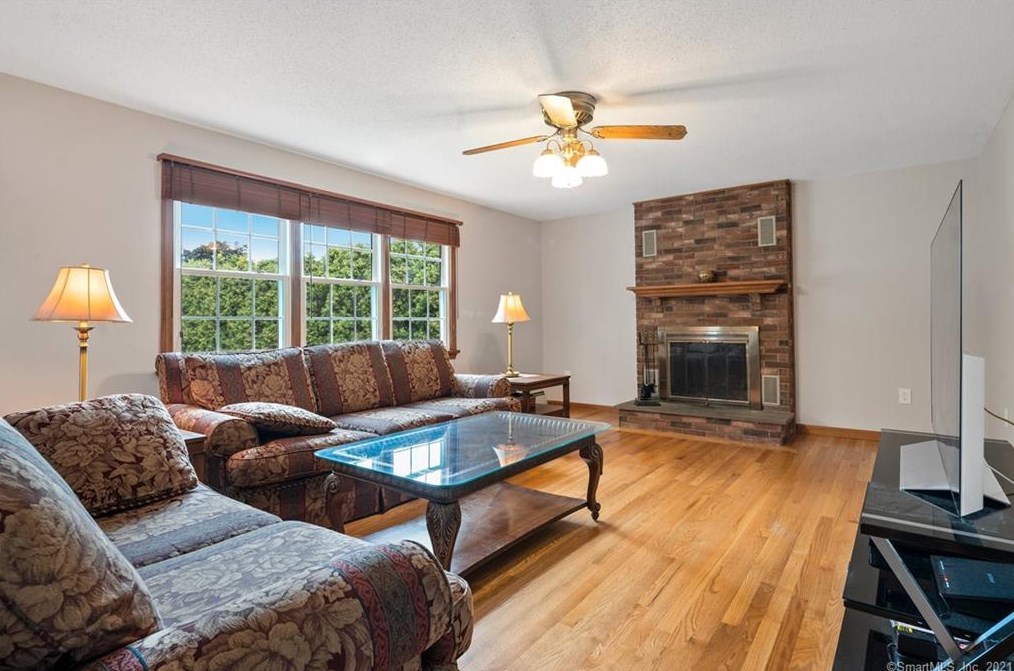 68 Pheasant Way, Wapping, CT 06074