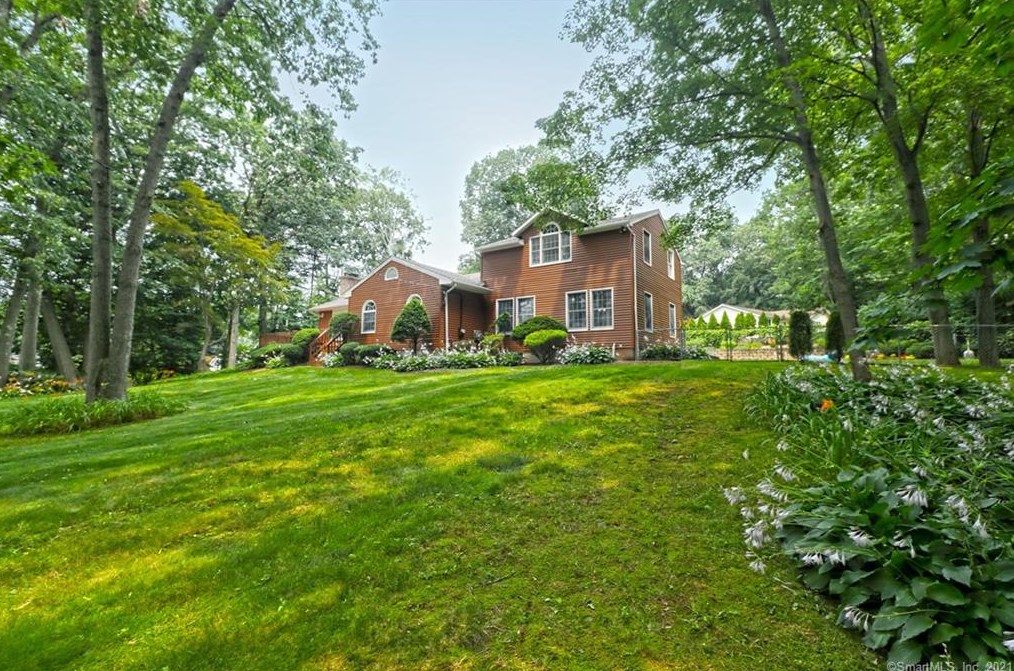 100 Patten Rd, North Haven, CT 06473
