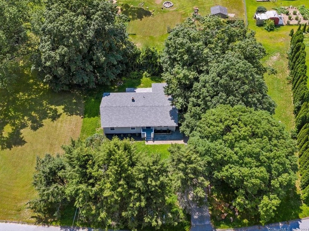 20 Schwartz Rd, Bozrah, CT 06334