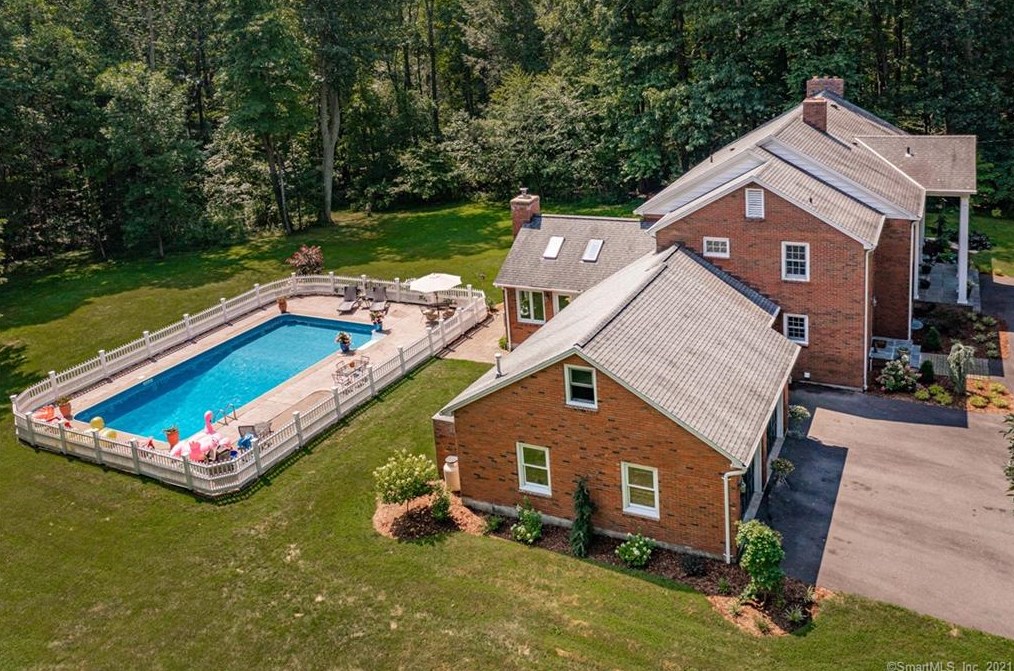 14 Pheasant Hill, Farmington, CT 06032