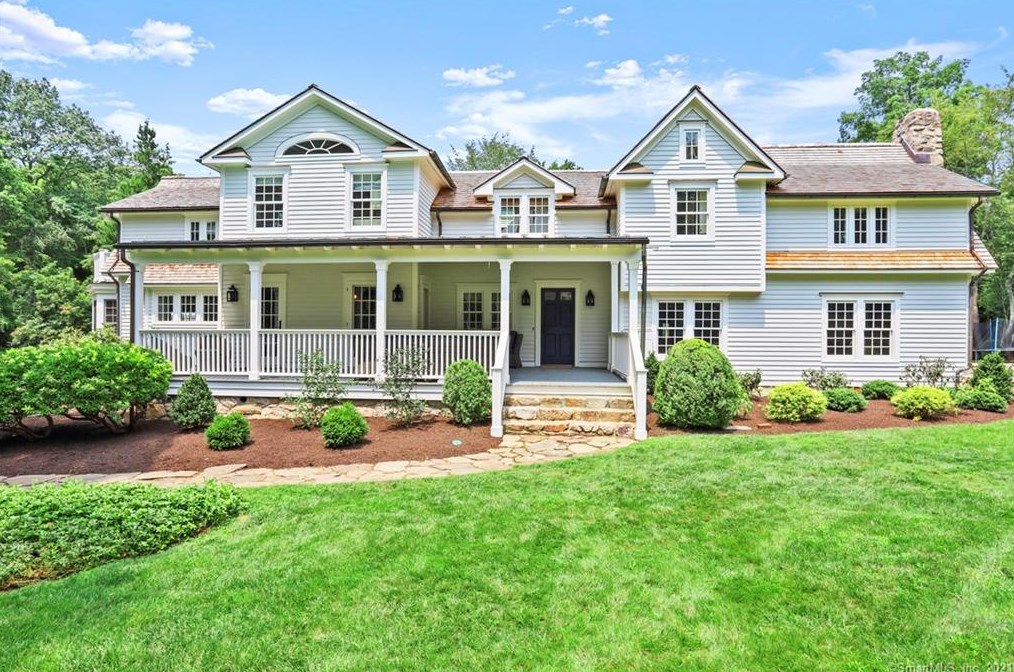 175 Cat Rock Rd, Cos Cob CT  06807-1202 exterior