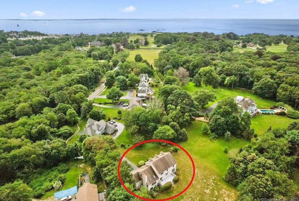 328 Great Neck Rd, Waterford, CT 06385