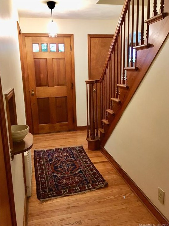 122 S Whittlesey Ave, Wallingford, CT 06492