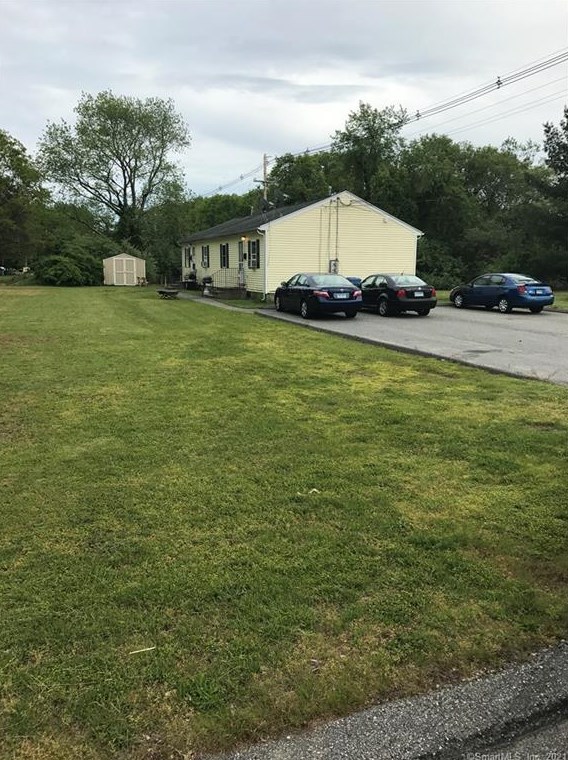 28 Lewiston Ct, Groton, CT 06340