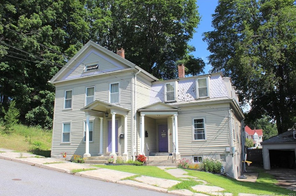 45 Grove St, Winsted, CT 06098-1731