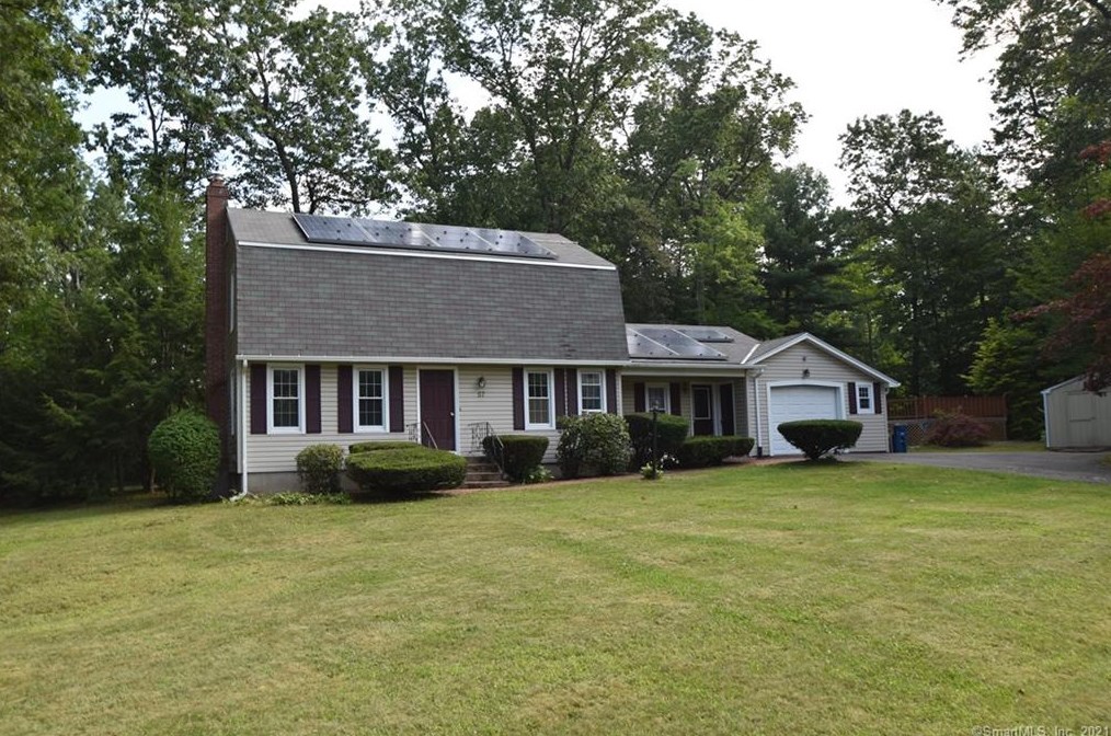 57 Patricia Dr, Vernon, CT 06066-4833