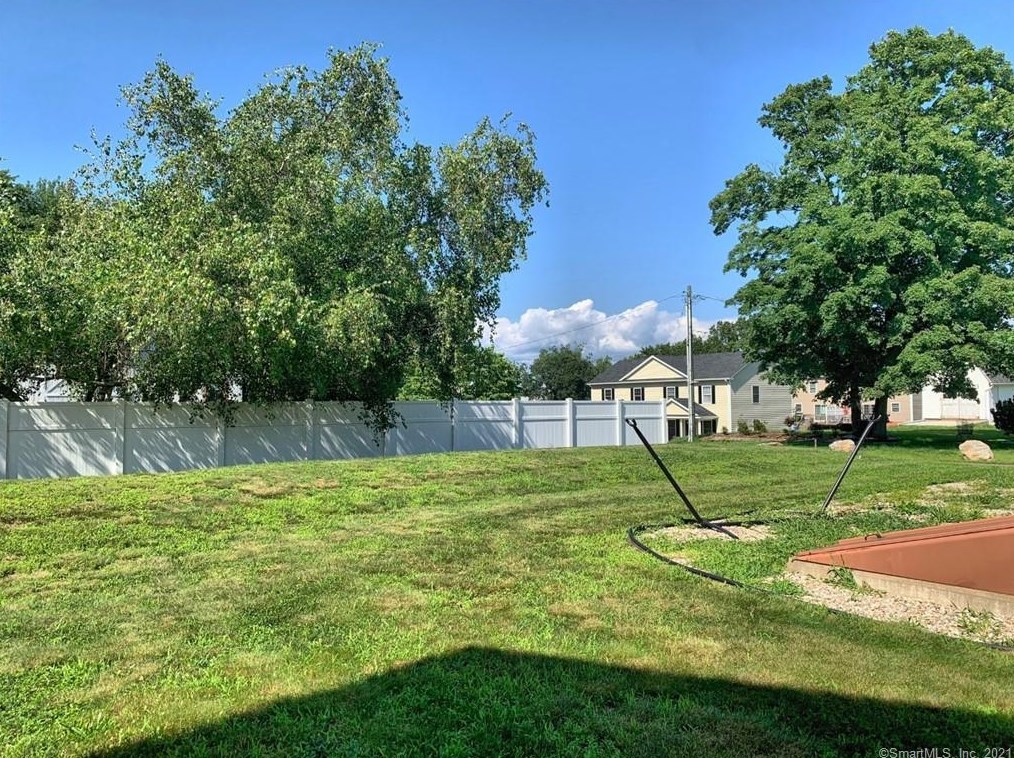 125 Woodland St, Manchester, CT 06042