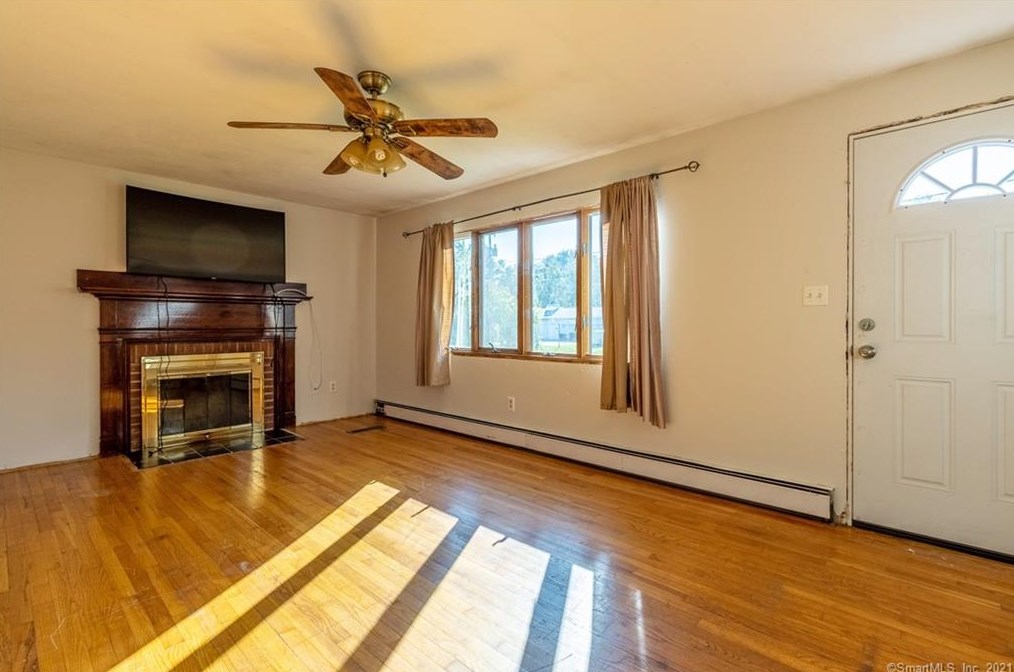 46 Francis Dr, Exeter, CT 06249