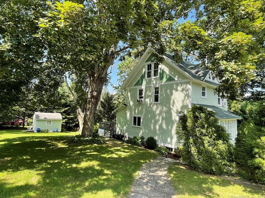 6 Sunset Ave, Chester, CT 06412
