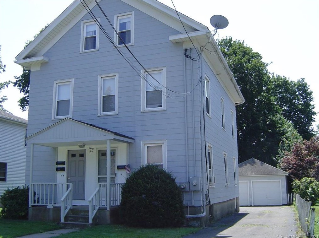 35 New St, Meriden, CT 06450-5816