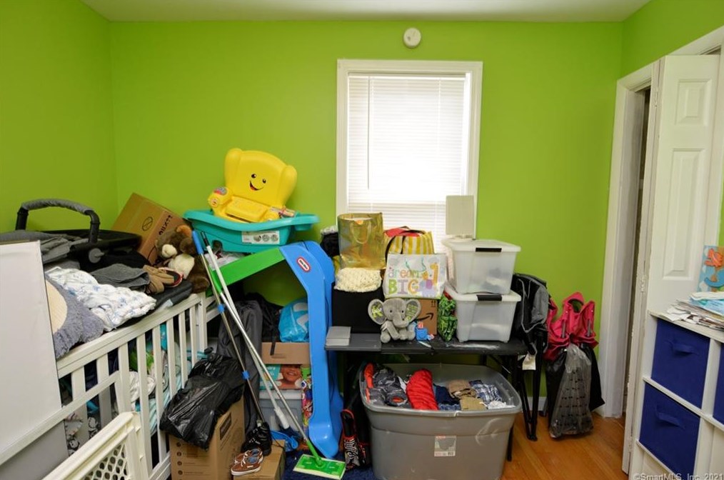 316 Cook Ave, Meriden CT 06451-5502 exterior