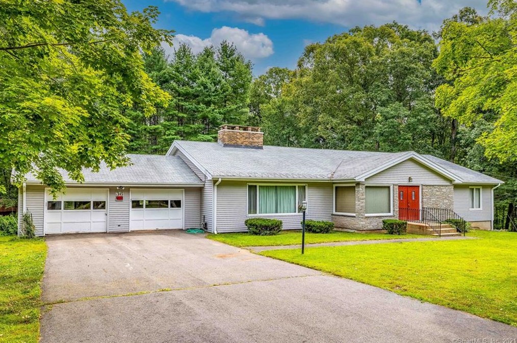 36 Wopowog Rd, East Hampton, CT 06424