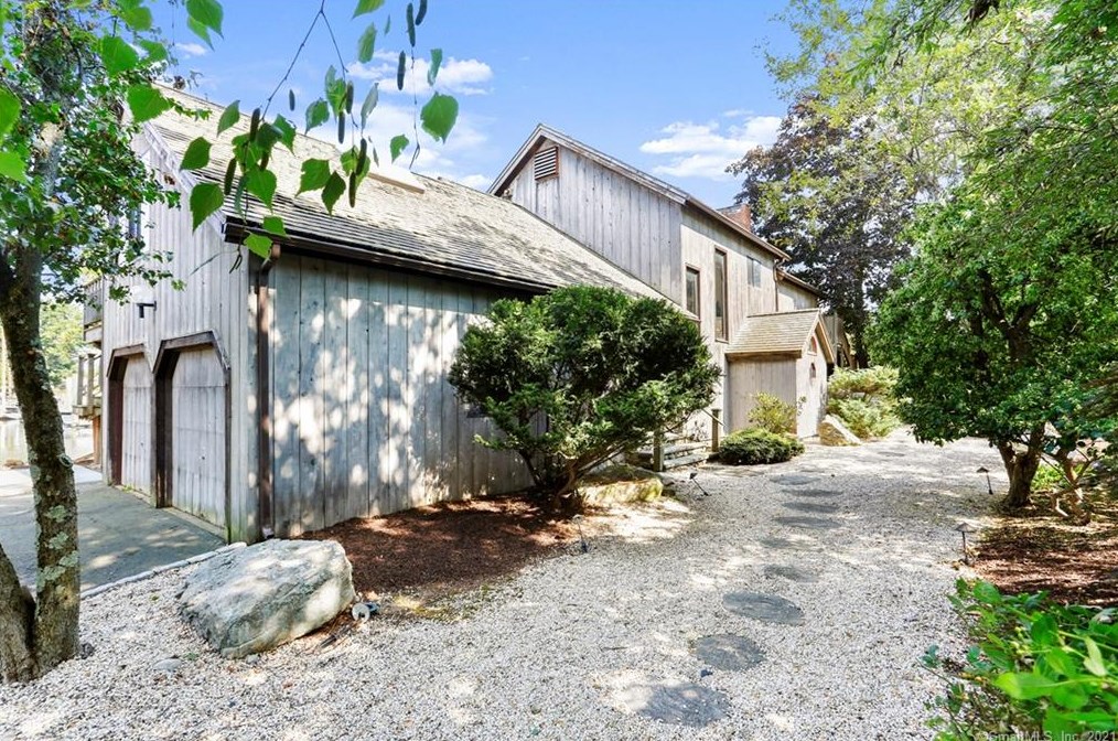 79 Duck Pond Rd, Westport, CT 06880