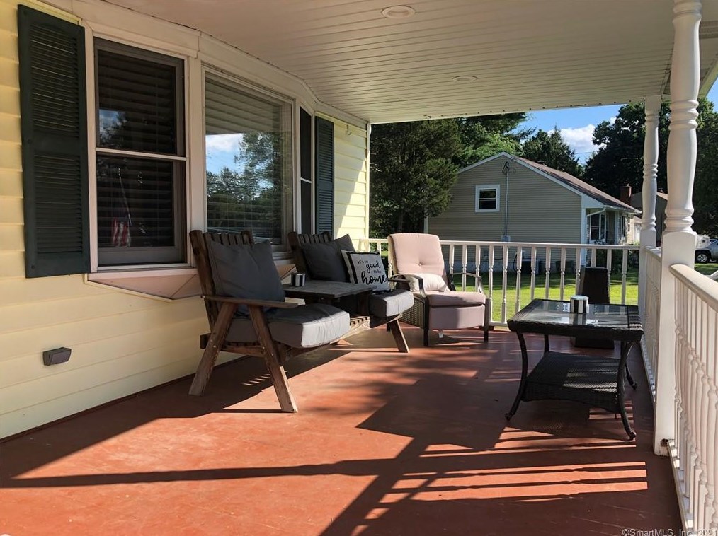 36 Peach Tree Ln, Wapping, CT 06074