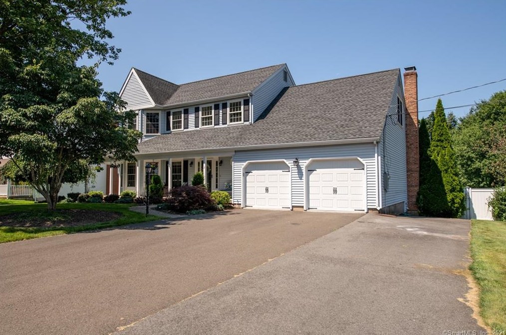 2 Nutmeg Ct, Wallingford, CT 06492
