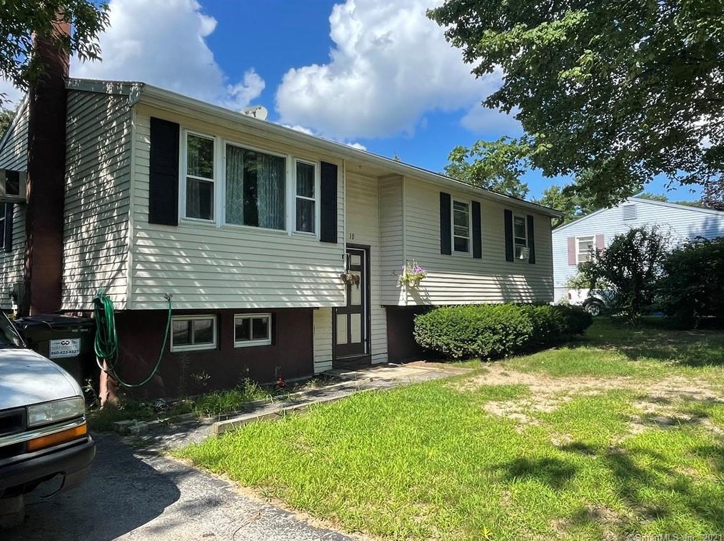 10 River Ridge Rd, Killingly, CT 06239