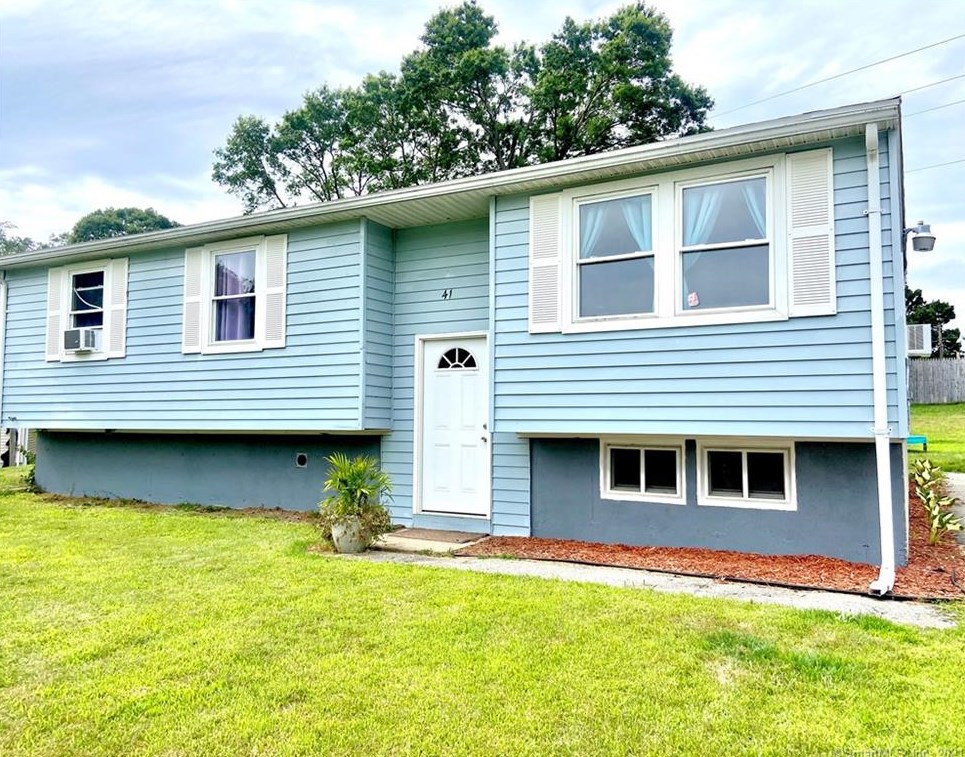 41 N River Ln, Killingly, CT 06239