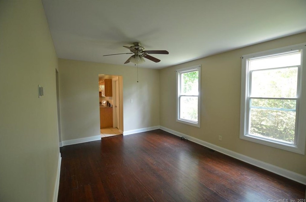 248 Olivia St #1st Fl, Derby, CT 06418