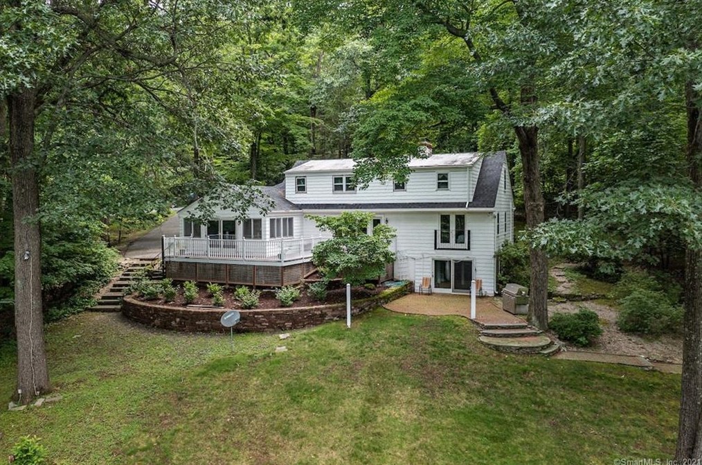 63 Bayberry Hill Rd, Avon, CT 06001