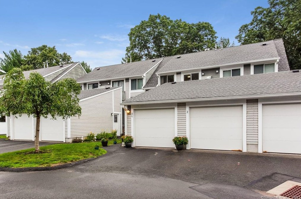 126 Hopmeadow St #2g, Simsbury, CT 06089