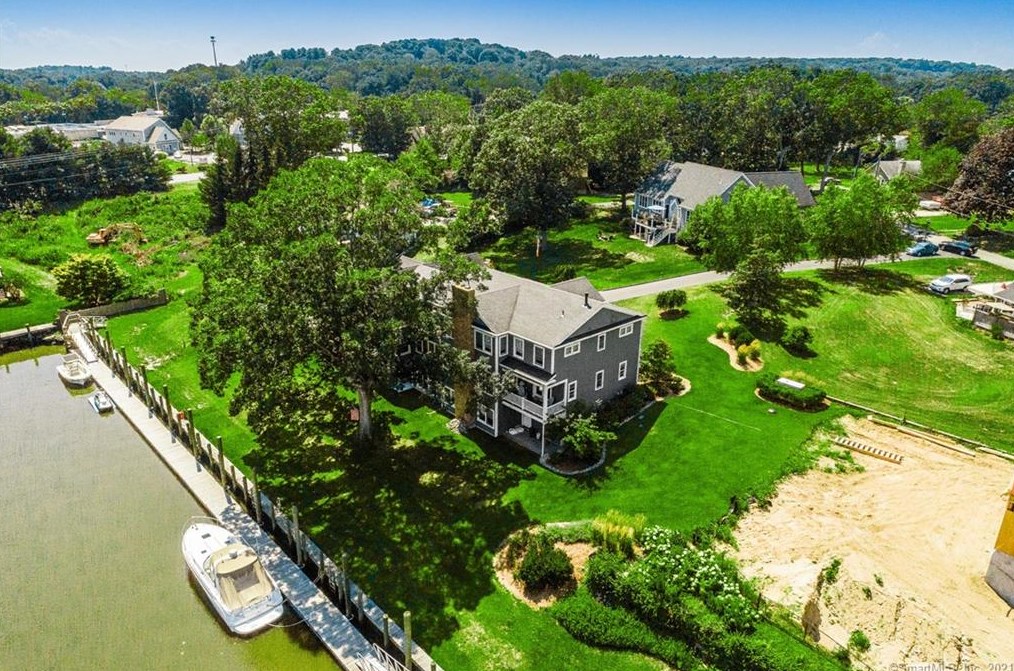16 Channelside Dr, Fenwick CT  06475-1430 exterior