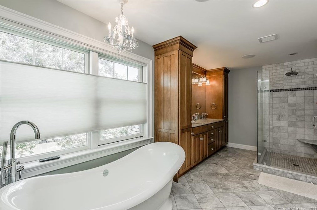 16 Channelside Dr, Fenwick CT  06475-1430 exterior