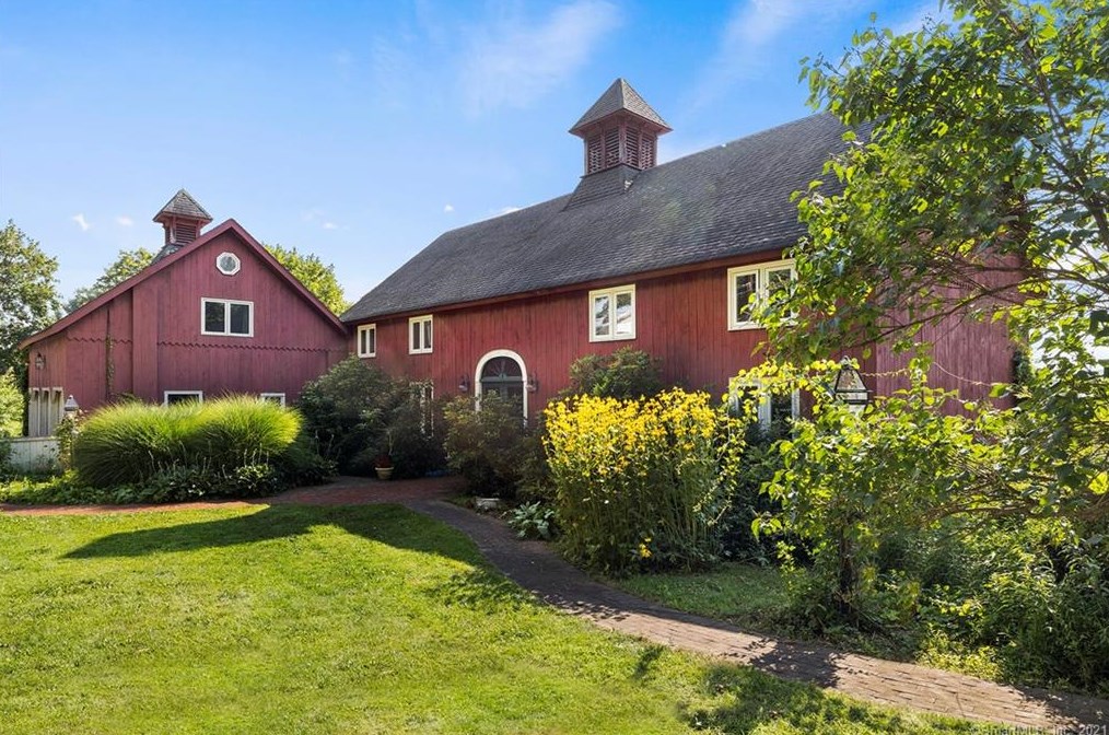 56 Briar Ridge Rd, Ridgefield, CT 06877