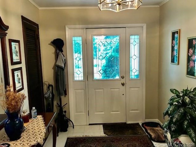 12 Evergreen Dr, Bethel, CT 06801