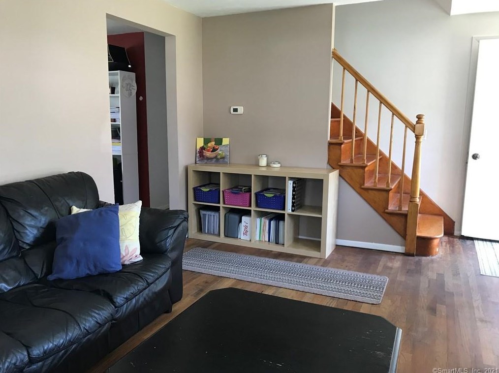 115 Brookshaven Rd, Groton, CT 06340