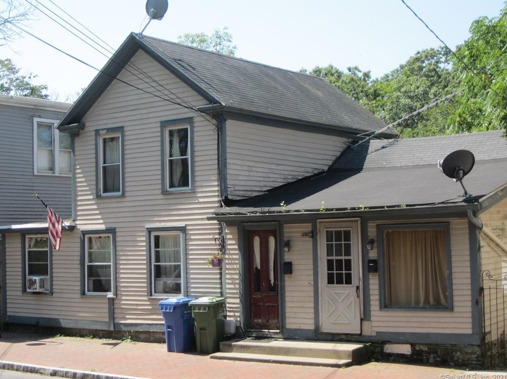 122 Main St, Deep River, CT 06417