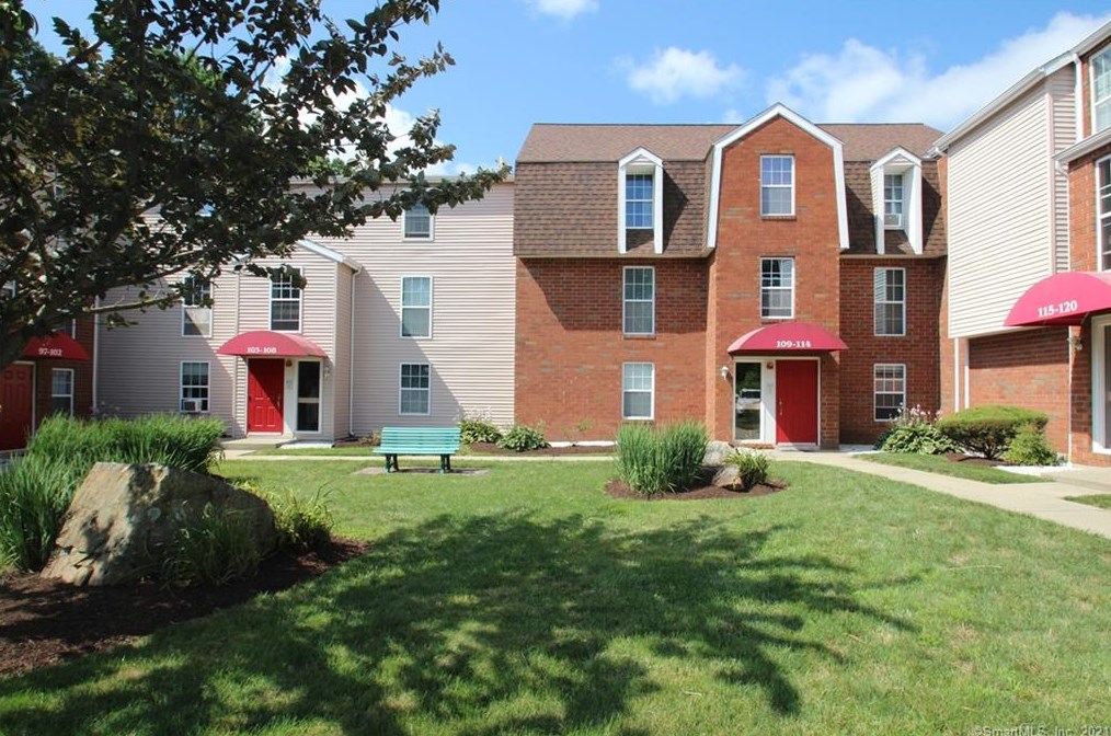 113 Heather Rdg # 113, Huntington, CT