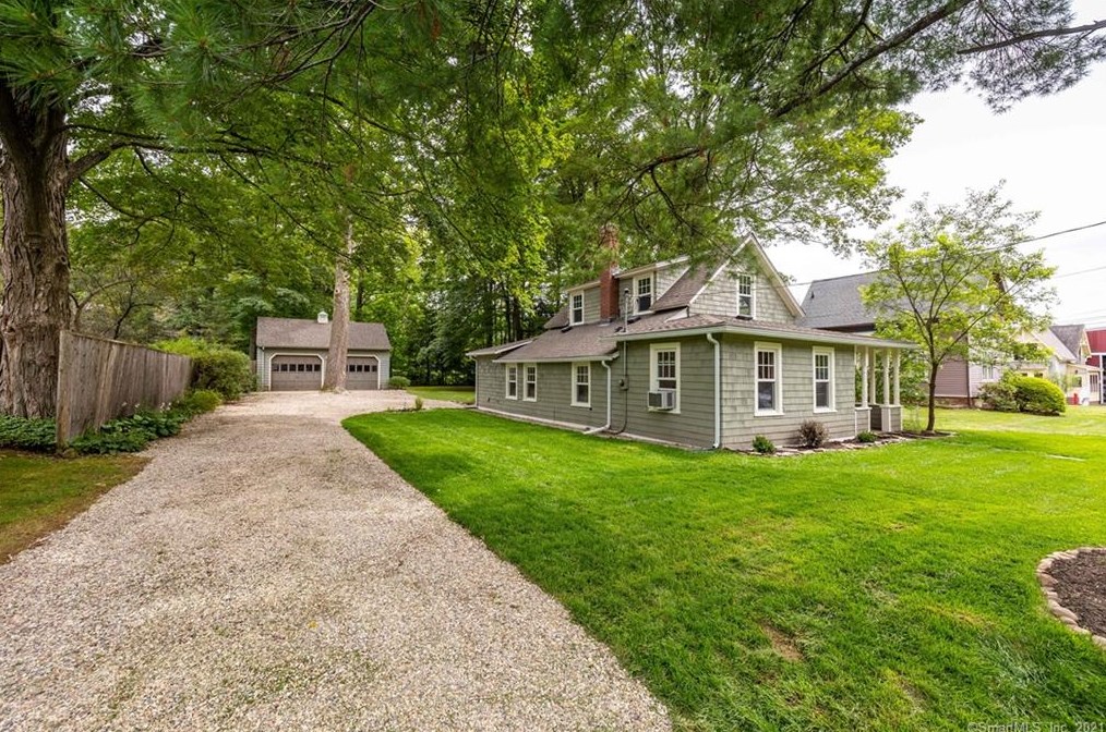 42 Cottage St, Unionville, CT 06085