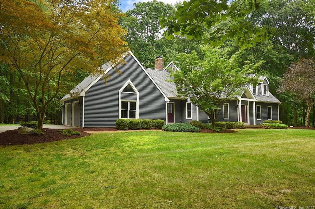 36 Stephanie Ln, Tolland, CT 06084-3547