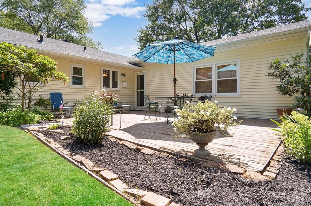 45 Sherman Rd, Glastonbury, CT 06033