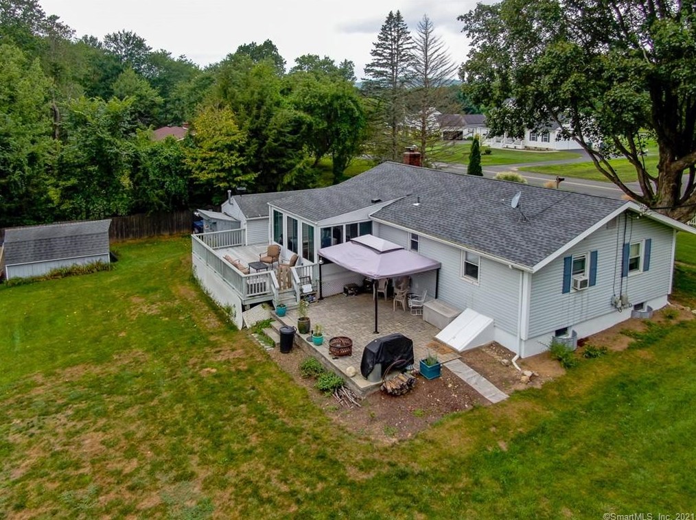 35 East St, Granby, CT 06035