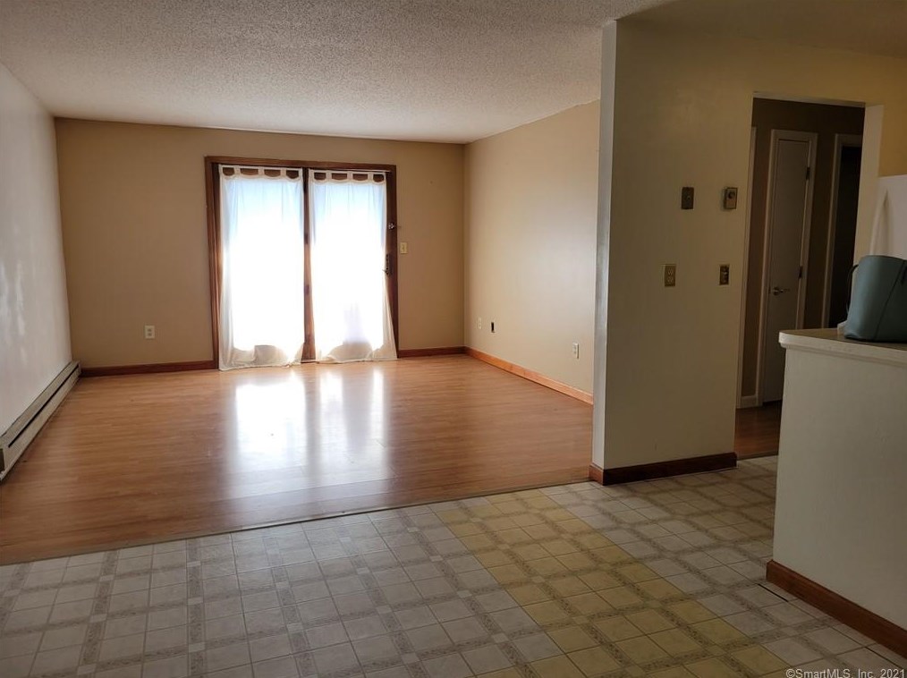 1001 Old Colony Rd #7-15, Meriden, CT 06451