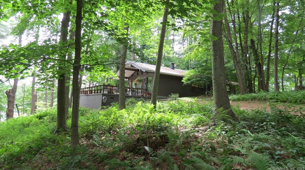 52 Weatogue Rd, Salisbury, CT 06068