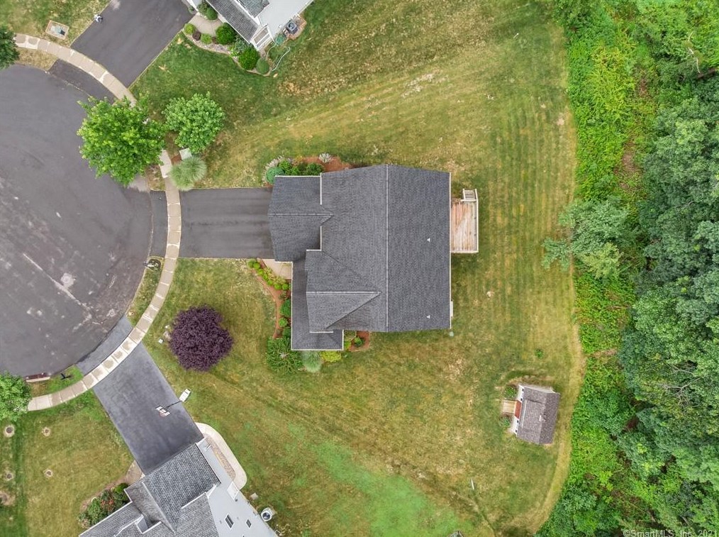 29 Padens Ct, Wallingford, CT 06492