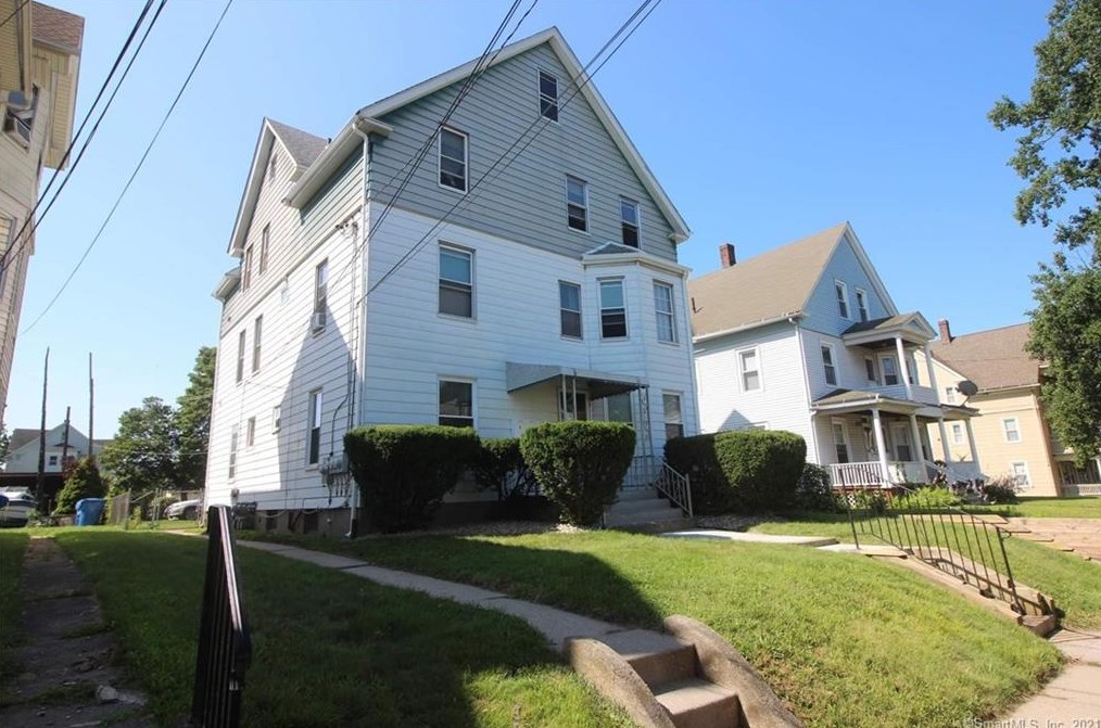 65 Roberts St, New Britain, CT 06051