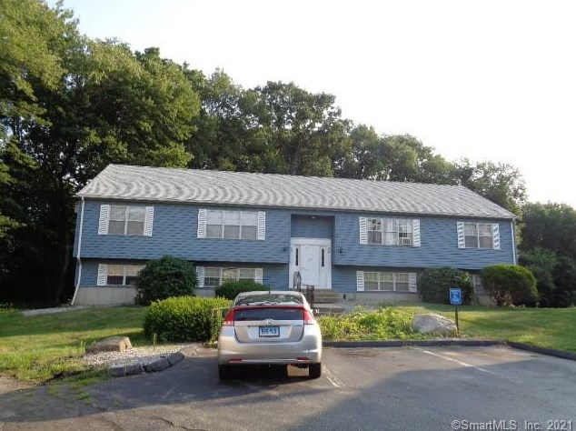 26 Founders Vlg, Clinton, CT 06413-1837