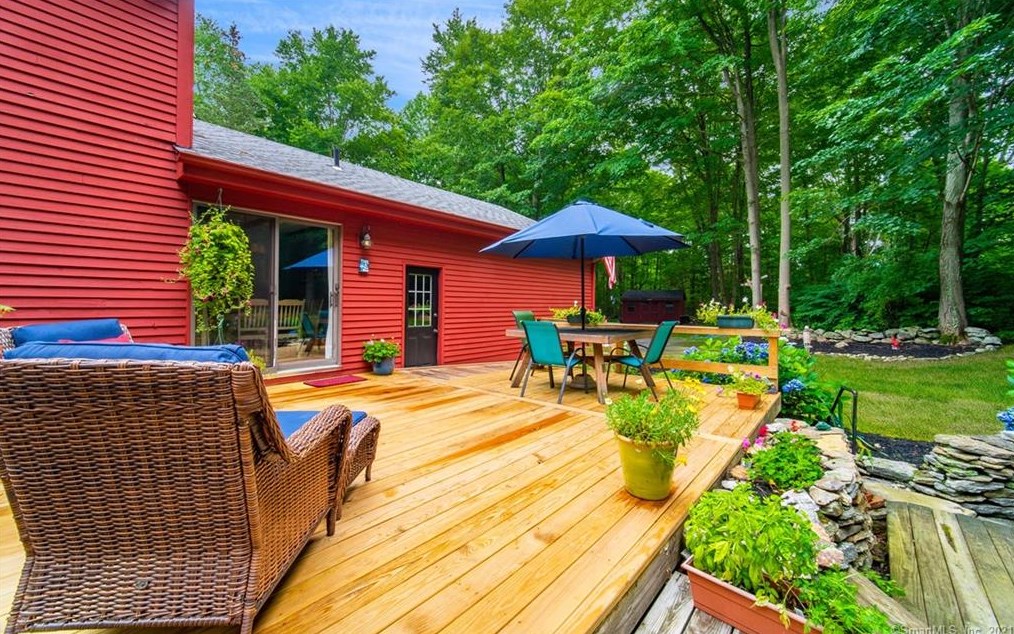179 Thayer Rd, Higganum, CT 06441