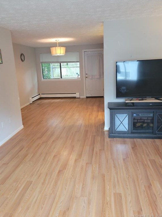 300 Meridian St #l, Groton, CT 06340