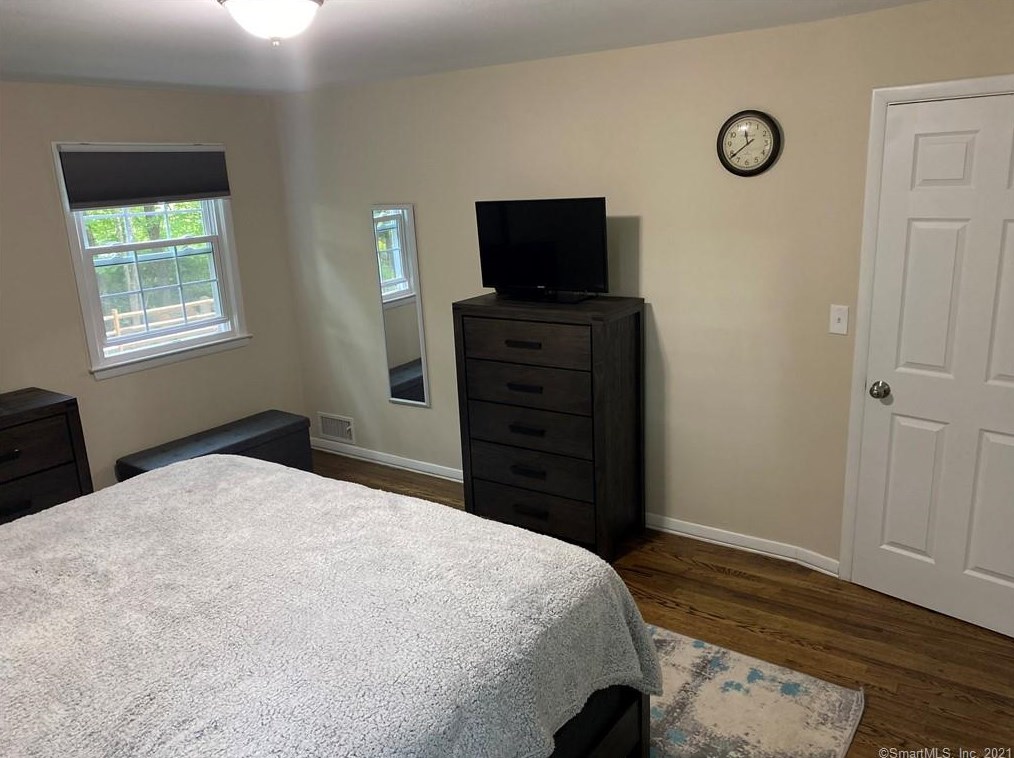 17 Bob White Way, Simsbury CT  06089-9767 exterior