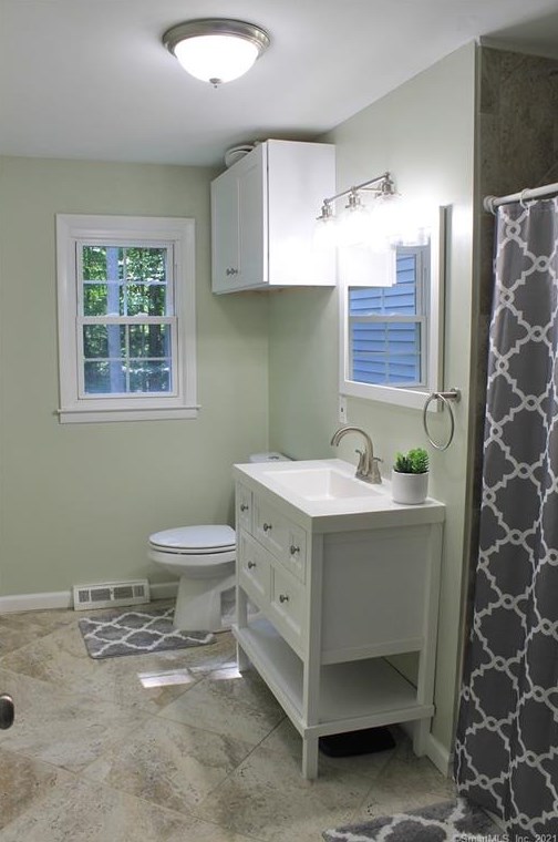 17 Bob White Way, Simsbury CT  06089-9767 exterior