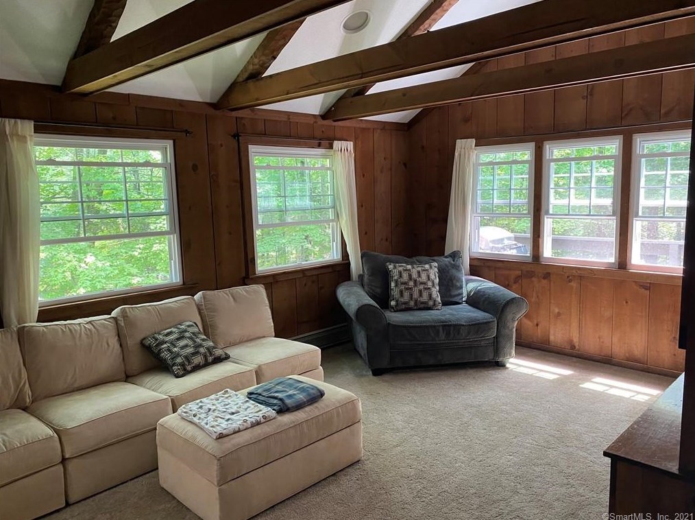 17 Bob White Way, Simsbury CT  06089-9767 exterior